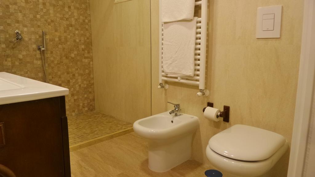 Pompei Holiday Rooms Extérieur photo