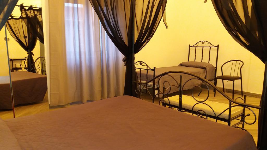 Pompei Holiday Rooms Extérieur photo